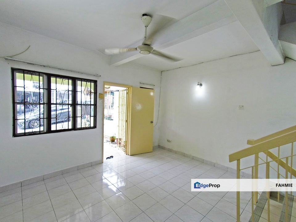 Paling murah. Freehold. No house at the back. Fasa 10. Taman Sri Gombak. Batu Caves. , Selangor, Batu Caves 