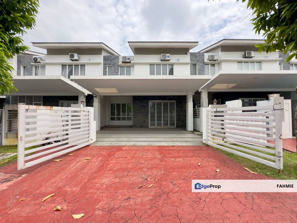 Not facing other house. Non bumi lot. Marbella. D'Kayangan. Shah Alam. , Selangor, Shah Alam