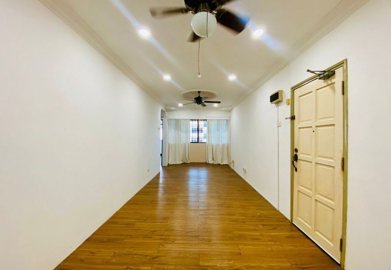 Sri Melor (Mulberry Court)