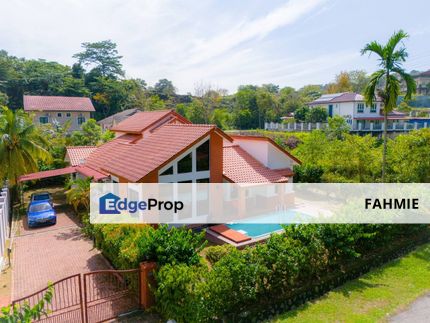 Private pool. Non bumi lot. SBCR. Bandar Saujana Utama. Sungai Buloh. , Selangor, Sungai Buloh