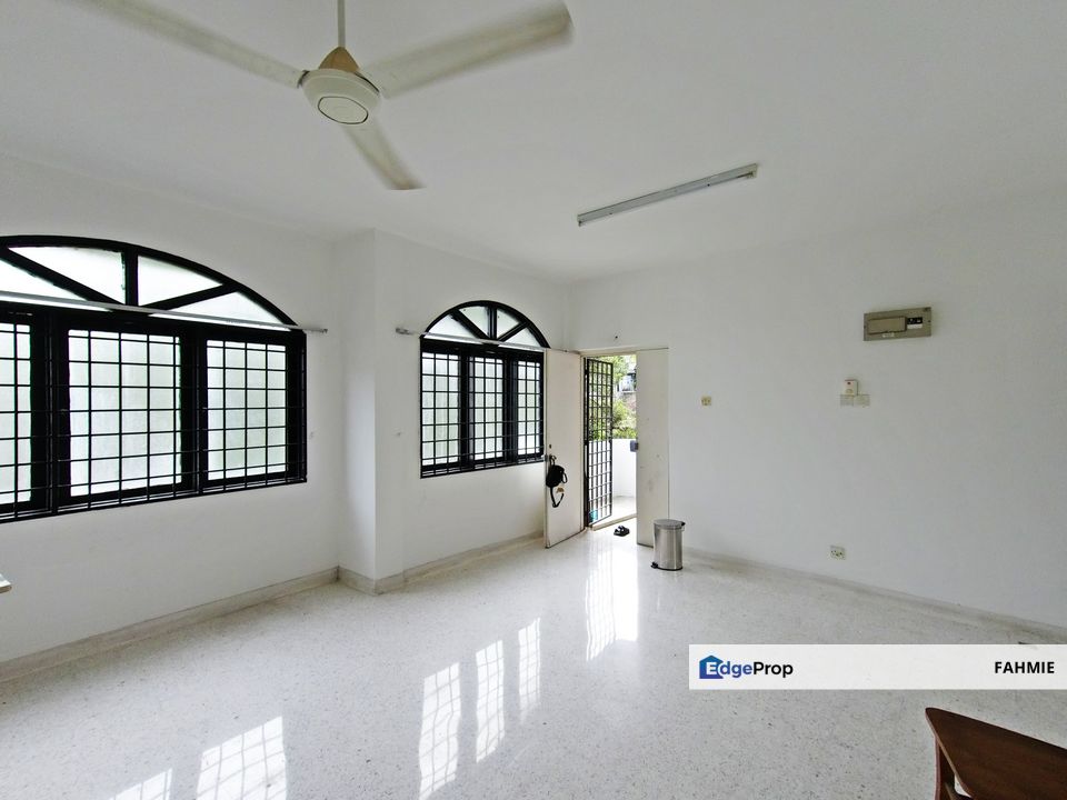 Non bumi lot. Tudor Court. Ampang. , Selangor, Ampang