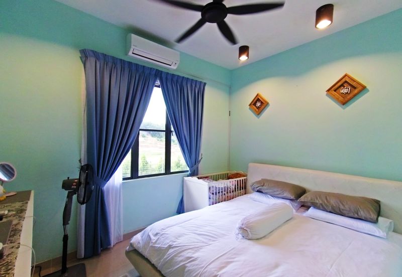 Puncak Pinggiran Putra