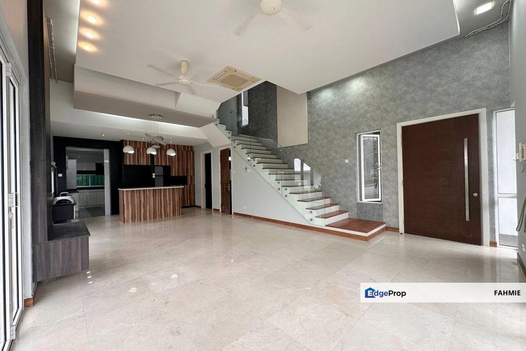 Fully renovated. Hevea Kemensah. Taman Melawati. , Selangor, Taman Melawati