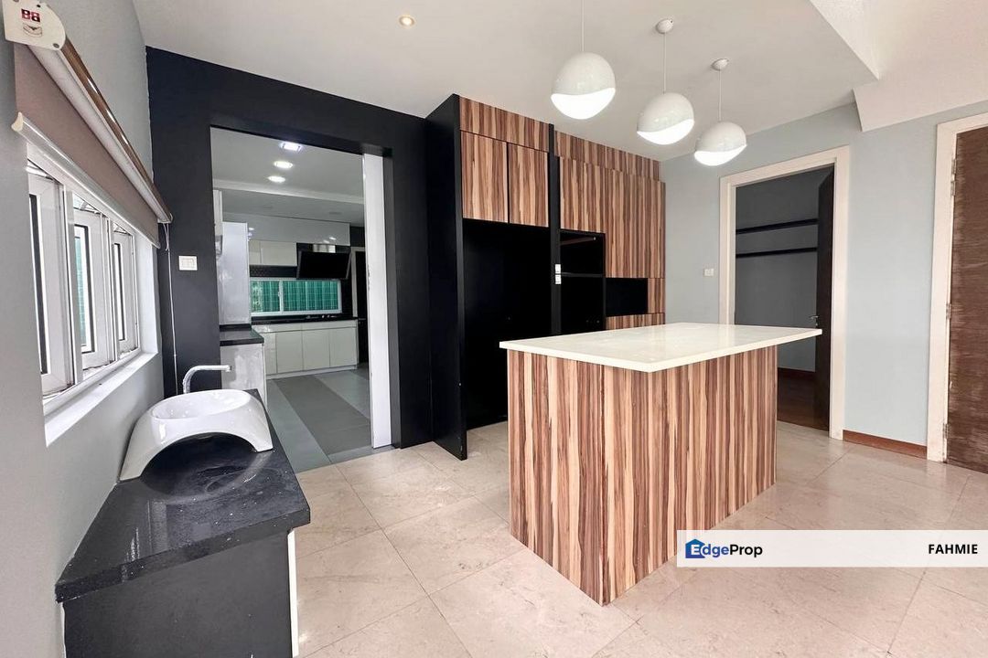 Fully renovated. Hevea Kemensah. Taman Melawati. , Selangor, Taman Melawati