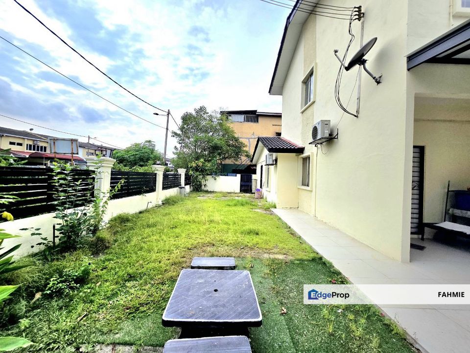 Corner lot. Taman Cempaka. Ampang. , Selangor, Ampang