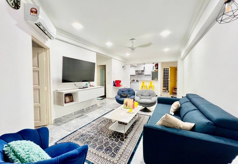 Teratai Mewah Condominium