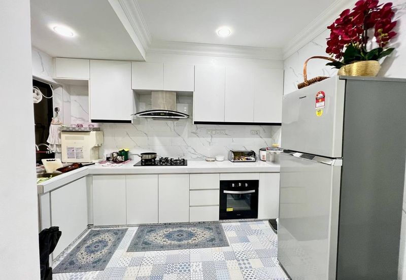 Teratai Mewah Condominium