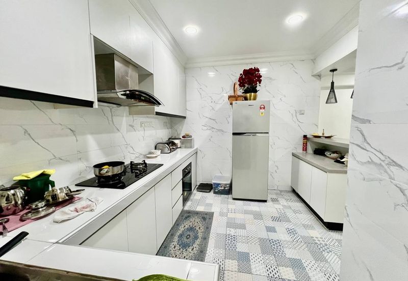 Teratai Mewah Condominium