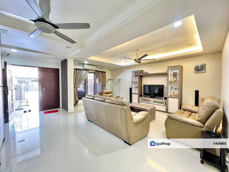 Fully renovated. Non bumi lot. Taman Ukay Bistari. Ampang. , Selangor, Ampang