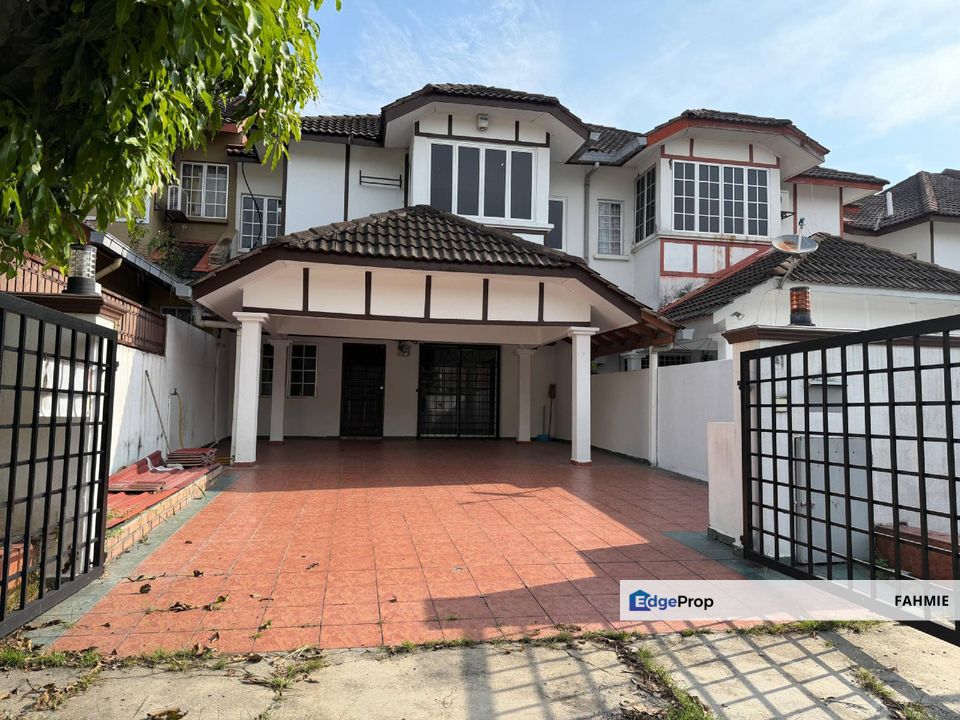 Freehold. Land area 24x75. Taman Impian Gemilang. Saujana Impian. Kajang. , Selangor, Kajang