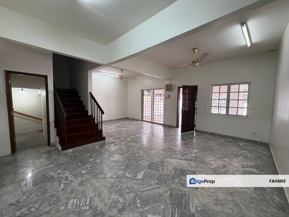 Freehold. Land area 24x75. Taman Impian Gemilang. Saujana Impian. Kajang. , Selangor, Kajang