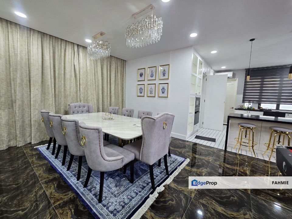 Private pool. Fully furnished. Taman Tasik Utama. Hang Tuah Jaya. Ayer Keroh. , Melaka, Ayer Keroh