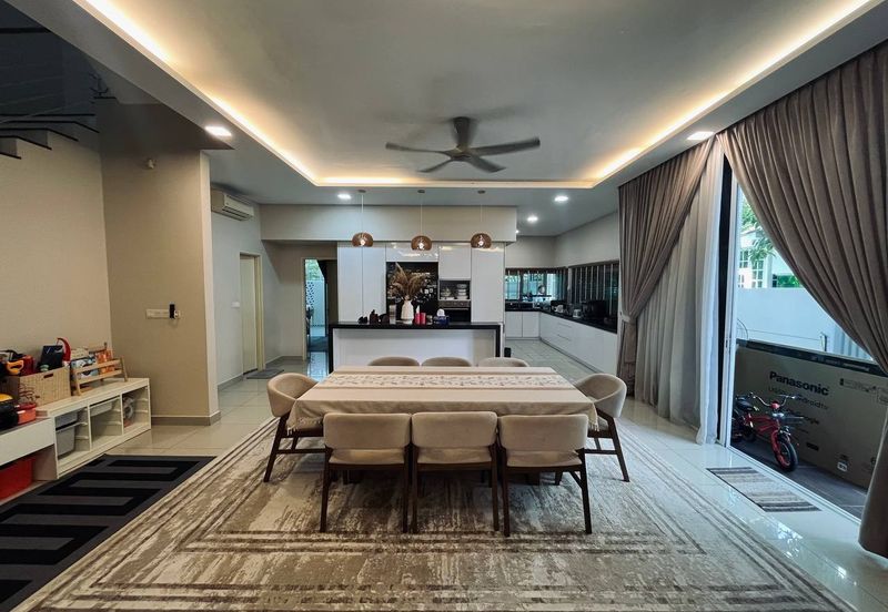 Jacaranda Garden Residence