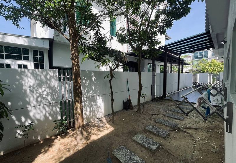 Jacaranda Garden Residence