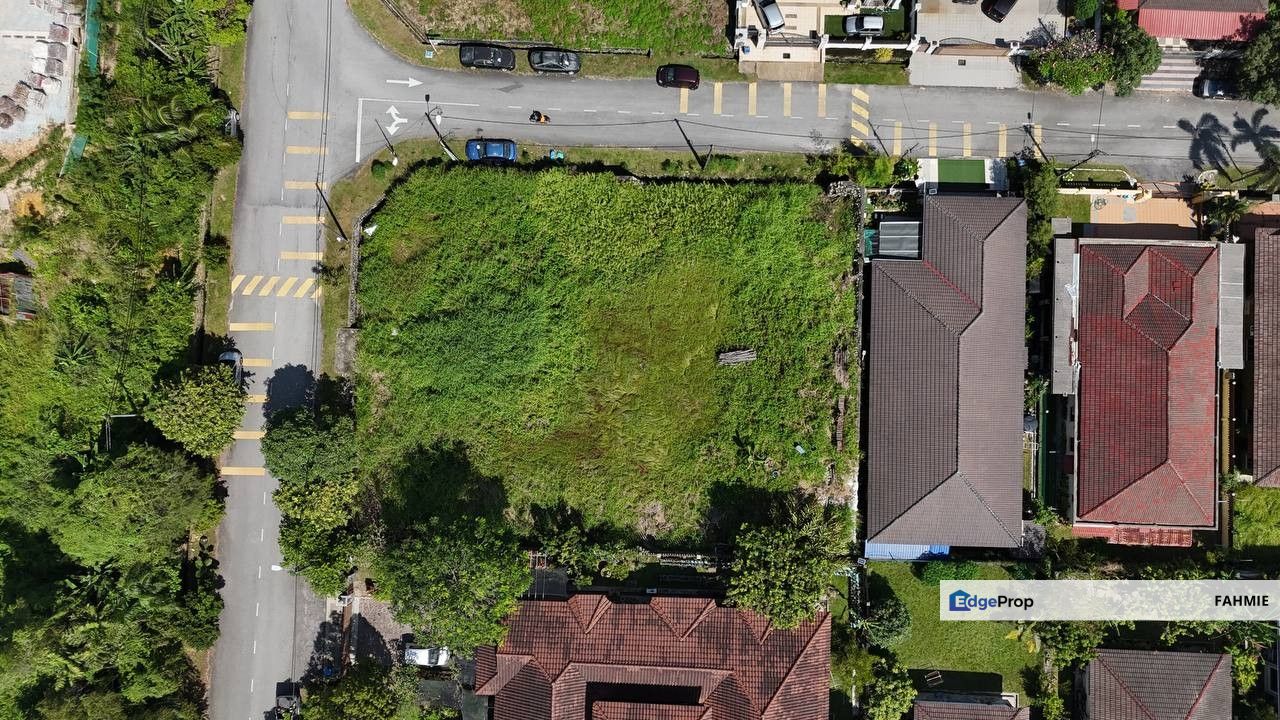 Corner lot. Non bumi lot. Taman Desa Subang Permai. Shah Alam. , Selangor, Subang