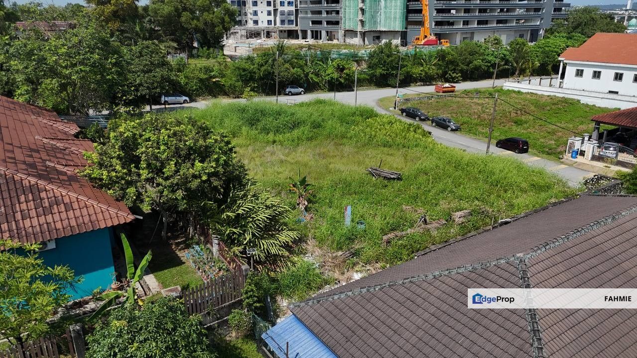 Corner lot. Non bumi lot. Taman Desa Subang Permai. Shah Alam. , Selangor, Subang