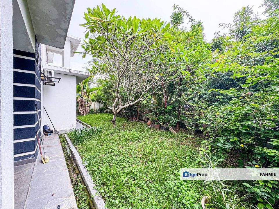 Corner lot. Taman Seri Bangi. Seksyen 8. Bandar Baru Bangi. , Selangor, Bangi