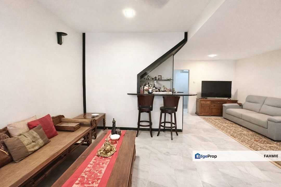 Fully renovated. Non bumi lot. Bukit Antarabangsa. Ampang. , Selangor, Ampang