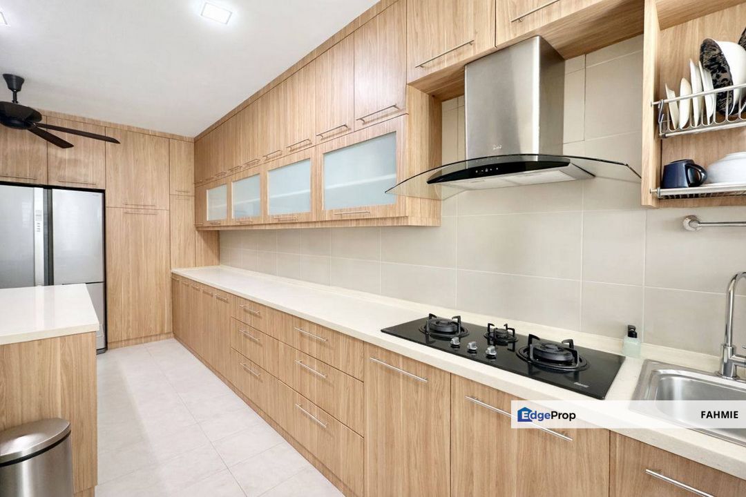 Fully renovated. Non bumi lot. Bukit Antarabangsa. Ampang. , Selangor, Ampang