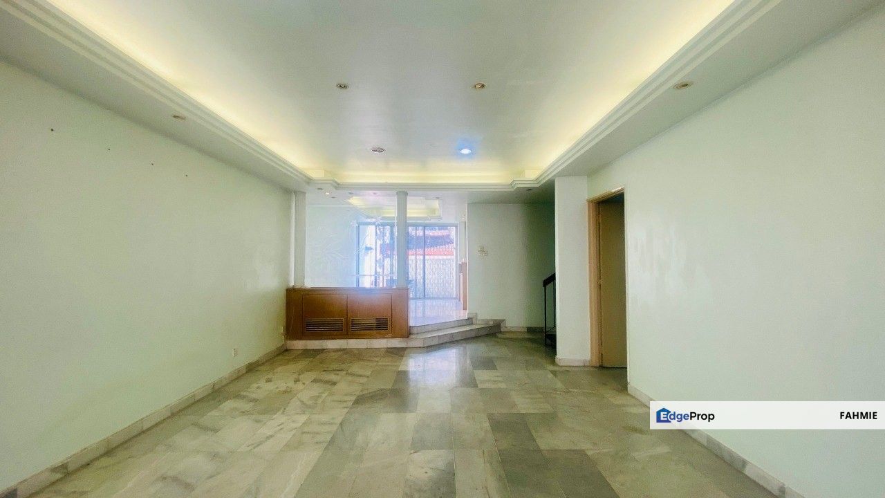 Freehold. Land area 25x90. Taman Sri Ukay. Ampang., Selangor, Ulu Kelang