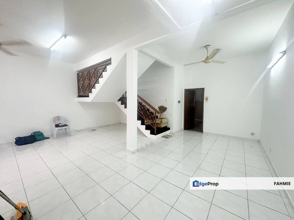 Murah. Seksyen 4 Tambahan. Bandar Baru Bangi. Bangi., Selangor, Bangi