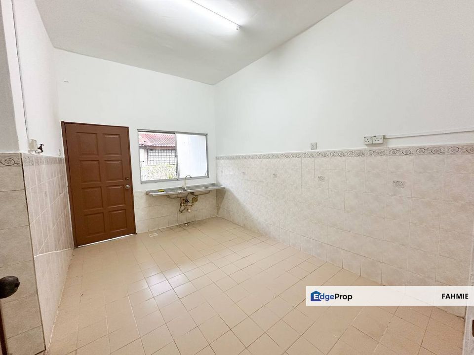 Murah. Seksyen 4 Tambahan. Bandar Baru Bangi. Bangi., Selangor, Bangi