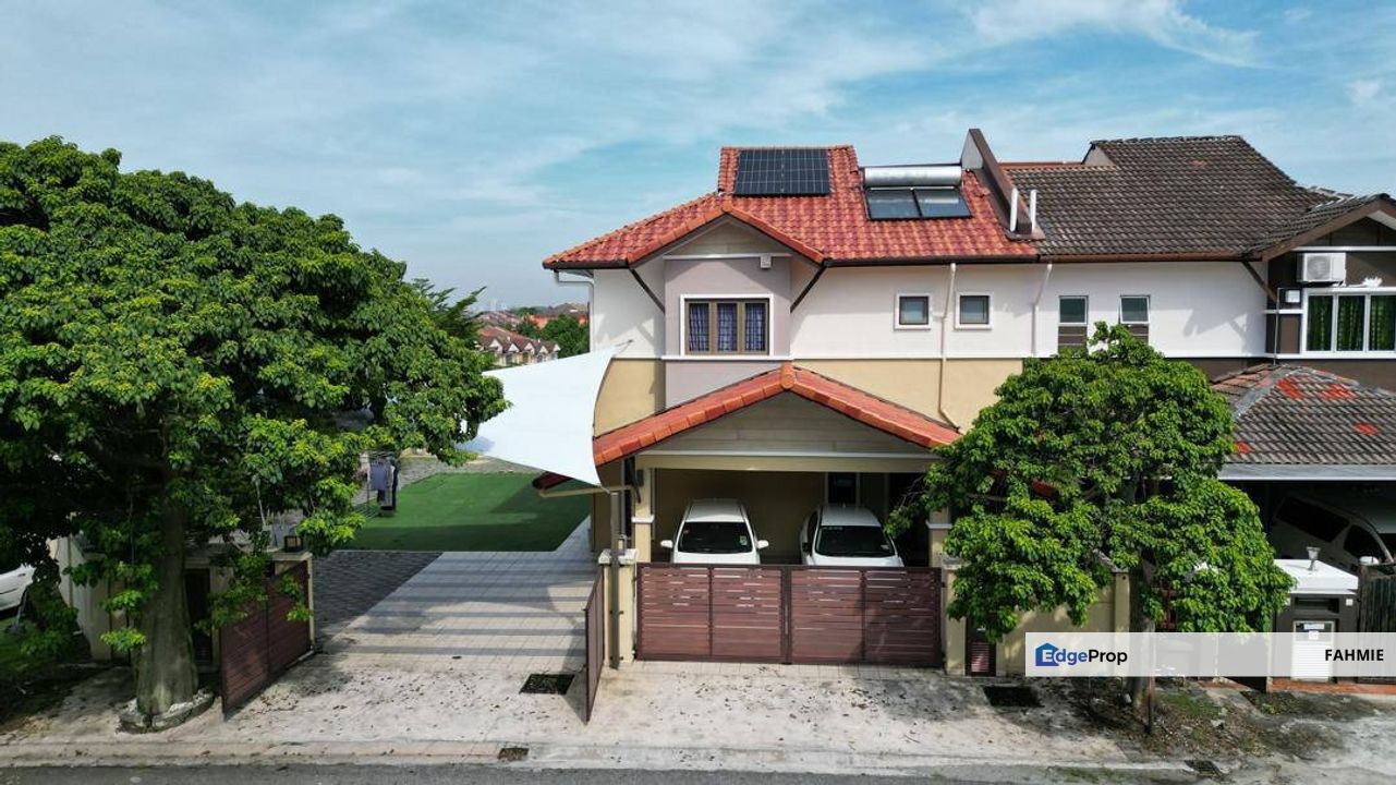 Fully renovated. Corner lot. Freehold. Taman Prima Saujana. Kajang. , Selangor, Kajang