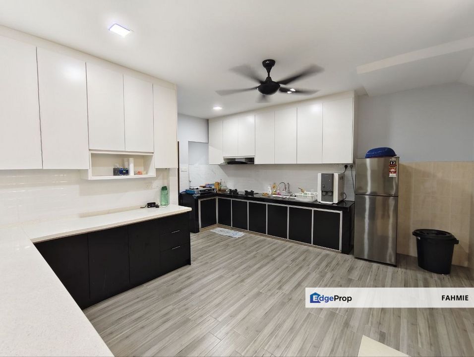 Fully renovated. End lot. Freehold. Andira. Denai Alam. Shah Alam. , Selangor, Shah Alam
