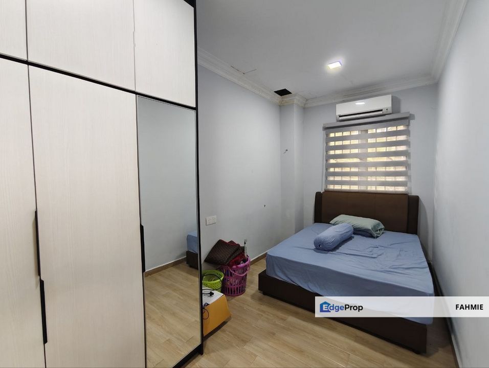 End lot. Fully renovated. Freehold. Andira. Denai Alam. Shah Alam. , Selangor, Shah Alam