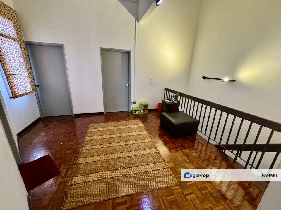 End lot. Not facing other house. Freehold. Taman Wangsa Ukay. Bukit Antarabangsa. , Selangor, Ampang