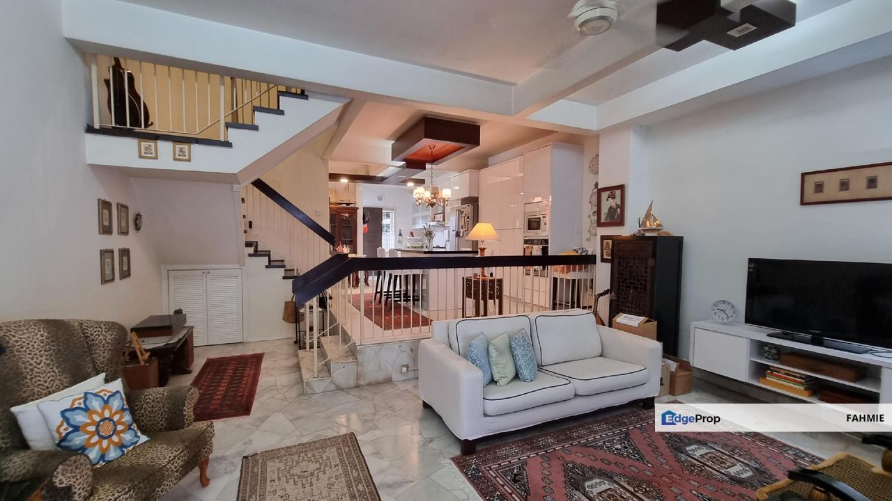 Fully renovated. Freehold. Batu 4 1/2. Jalan Ampang. , Kuala Lumpur, Ampang