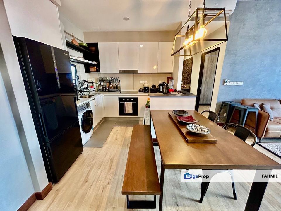 Fully renovated. Fully furnished. Non bumi lot. Astoria Residence. Ampang. , Selangor, Gombak