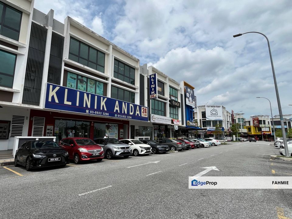 Ground floor. High visibility. Bandar Seri Putra. Bangi. , Selangor, Bangi