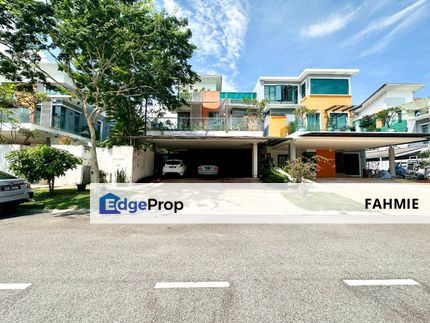 Fully renovated. Bangi Lakehill Villas. Bangi. , Selangor, Bangi