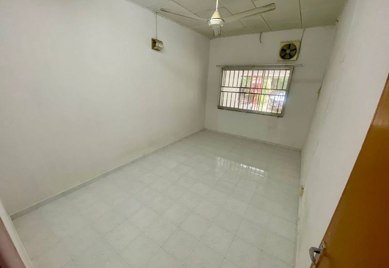 Taman Sri Hijau ( New Green Park )