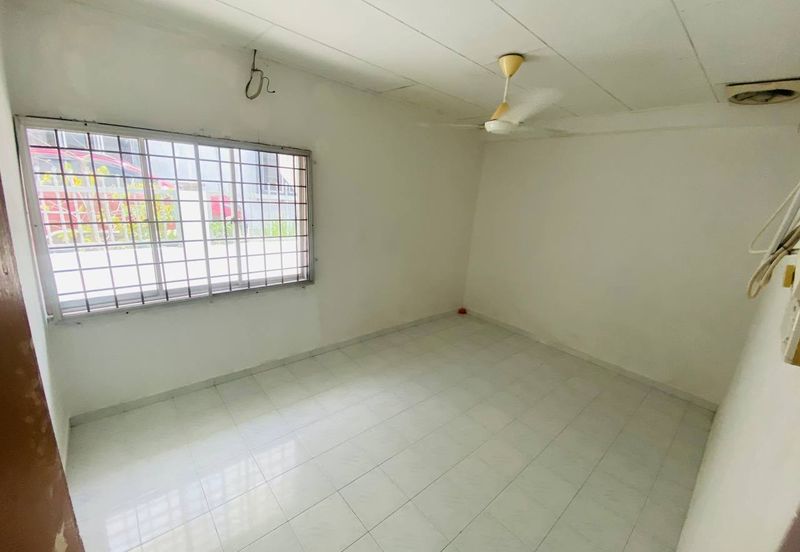 Taman Sri Hijau ( New Green Park )