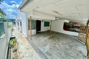 Taman Sri Hijau ( New Green Park )