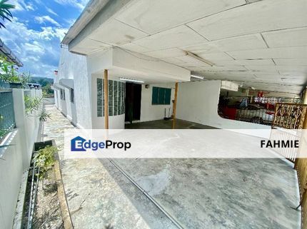 Not facing other house. End lot. Freehold. Taman Sri Hijau. Rawang. , Selangor, Rawang