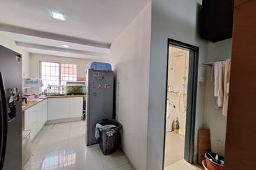 Jalan Spektrum U16 @ Taman Bukit Subang