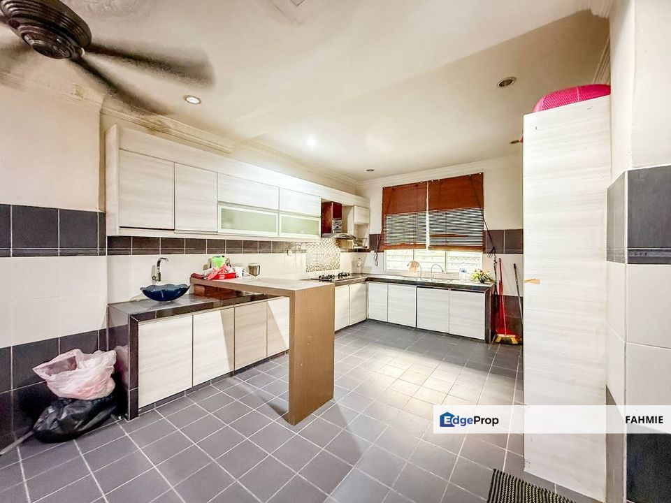 Murah. Freehold. Taman Bukit Subang. Shah Alam. , Selangor, Shah Alam