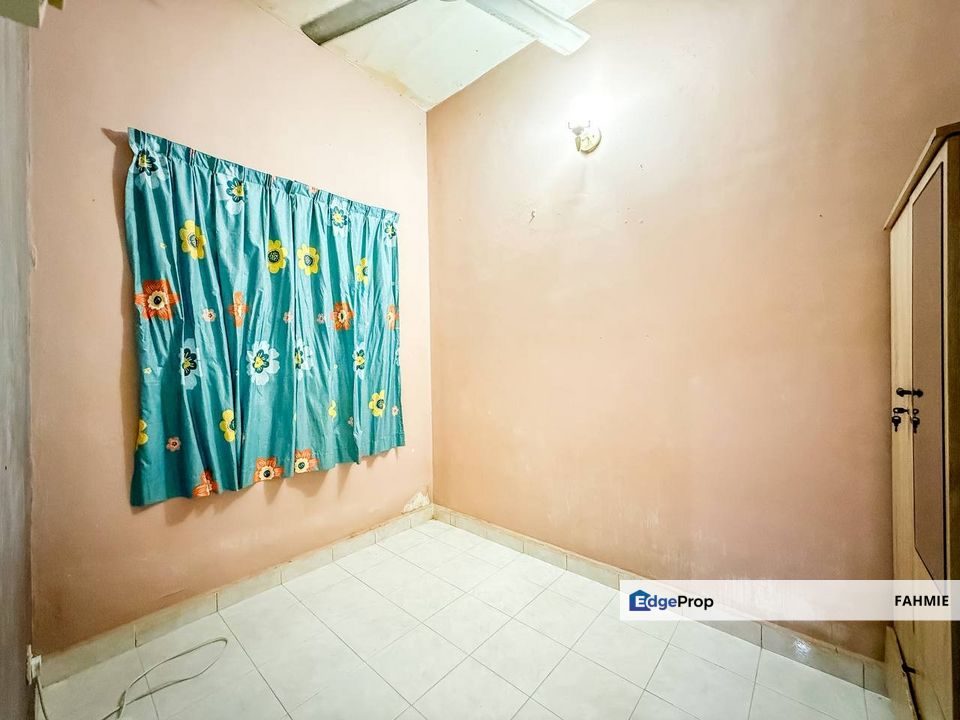 Murah. Freehold. Taman Bukit Subang. Shah Alam. , Selangor, Shah Alam