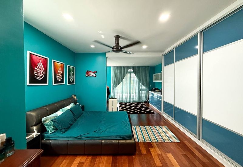 Bangi Lakehill Villas