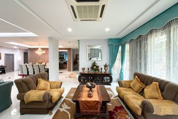 Bangi Lakehill Villas