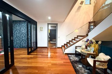 Bangi Lakehill Villas