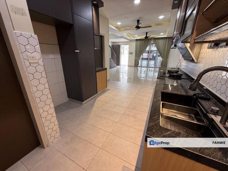 Renovated. Freehold. Laman Dayana. Nilai Impian. Nilai. , Negeri Sembilan, Nilai