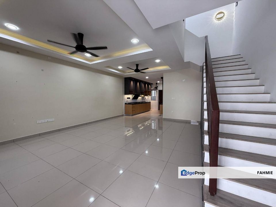 Renovated. Freehold. Laman Dayana. Nilai Impian. Nilai. , Negeri Sembilan, Nilai