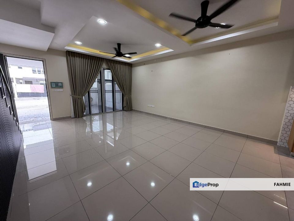 Renovated. Freehold. Laman Dayana. Nilai Impian. Nilai. , Negeri Sembilan, Nilai