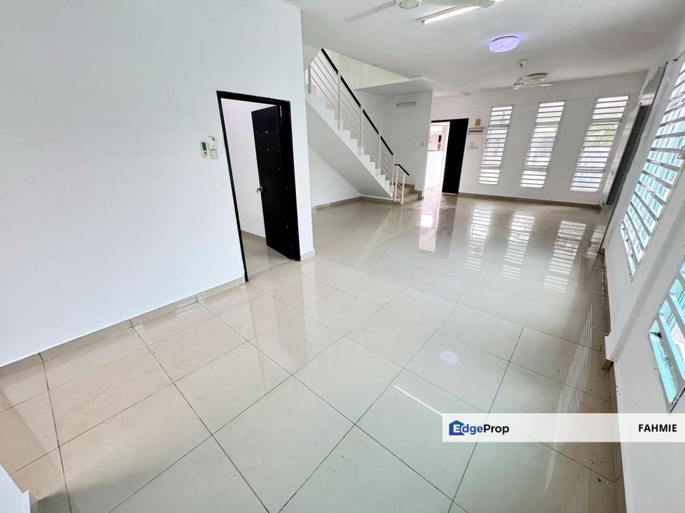 Corner lot. Freehold. Bangi Avenue. Bangi. , Selangor, Bangi