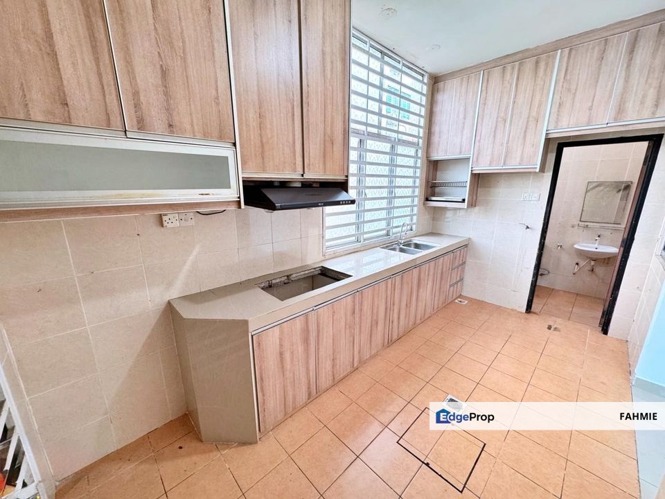 Corner lot. Freehold. Bangi Avenue. Bangi. , Selangor, Bangi