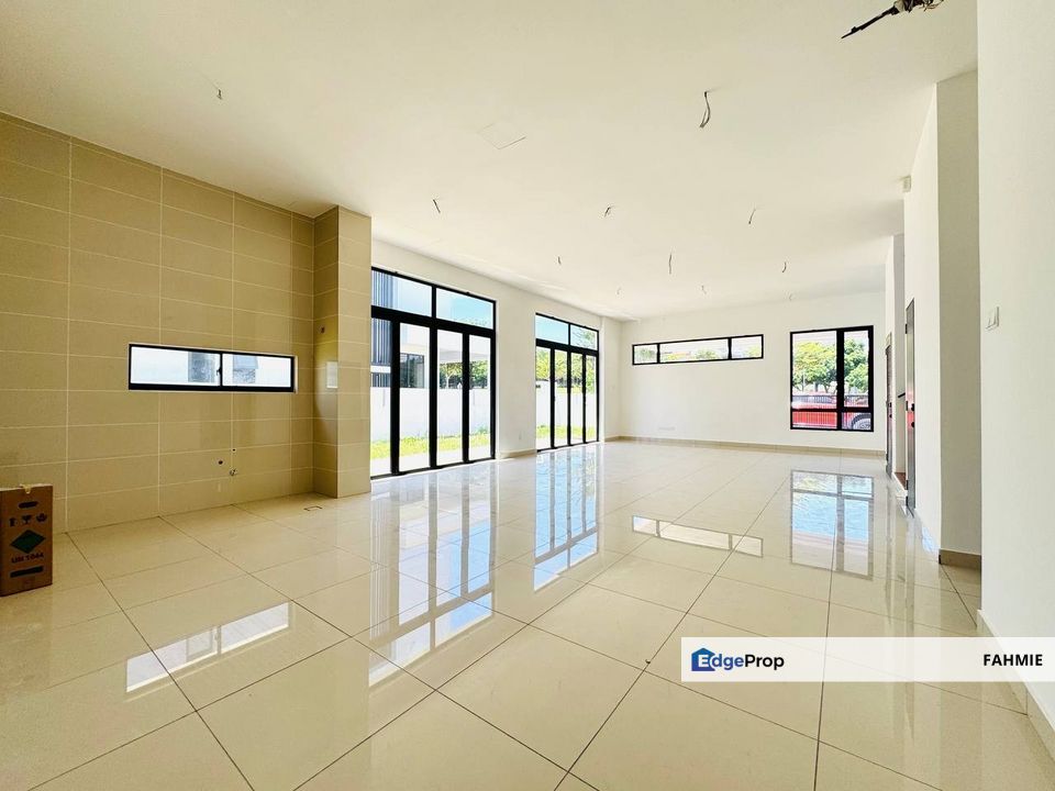 Not facing other house. Freehold. Casa Sutra. Setia Alam. , Selangor, Setia Alam/Alam Nusantara